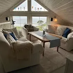 Stor Med Praktfull Havutsikt Lysøysund