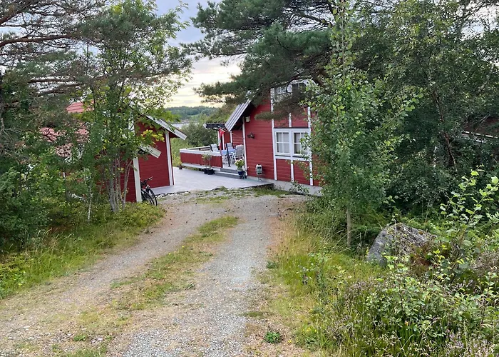 Stor Med Praktfull Havutsikt Ferienhaus Lysøysund