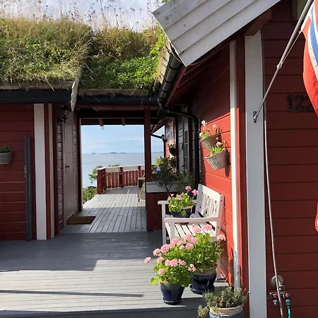 Holiday home Stor Med Praktfull Havutsikt Lysesund