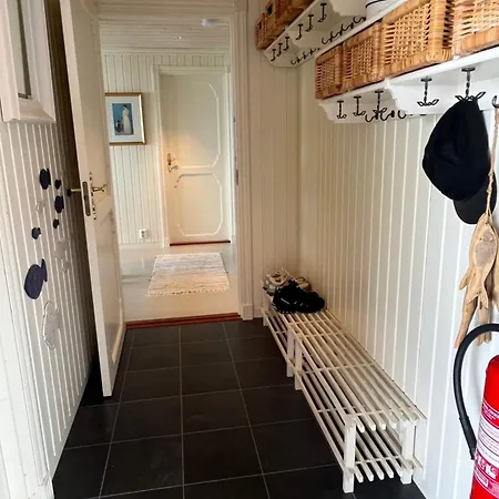 Holiday home Stor Med Praktfull Havutsikt Lysesund